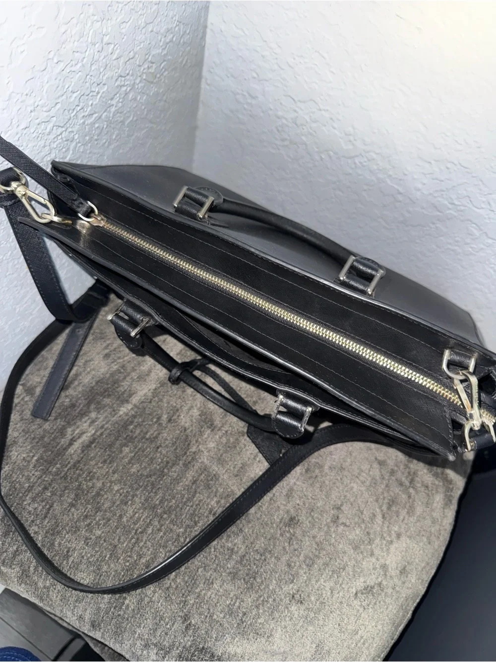 kate spade black leather satchel with adjustable crossbody strap